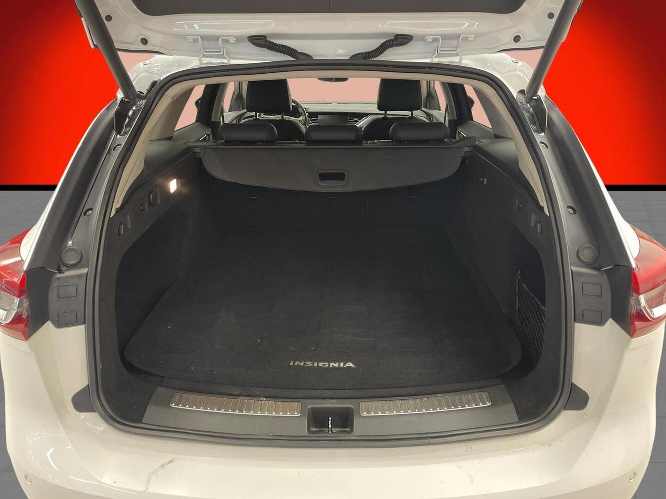 Opel Insignia vaihtoauto