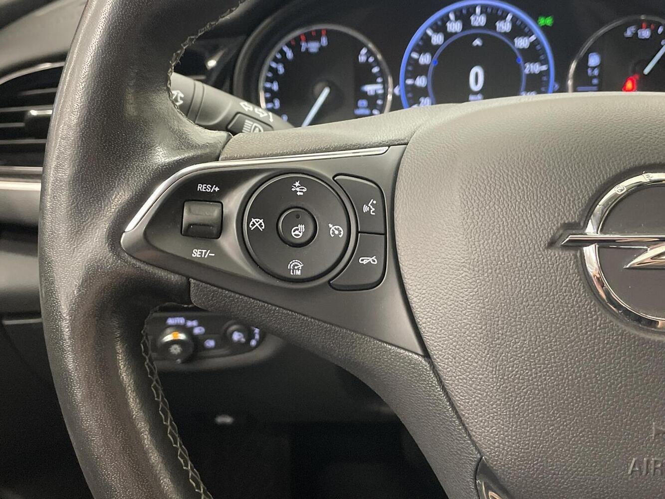Opel Insignia vaihtoauto