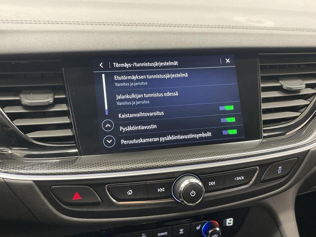 Opel Insignia vaihtoauto