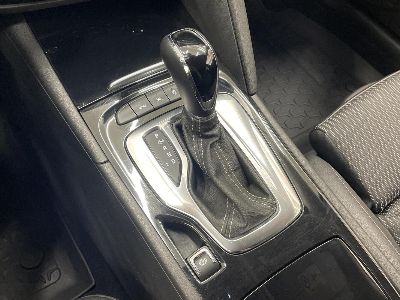Opel Insignia vaihtoauto