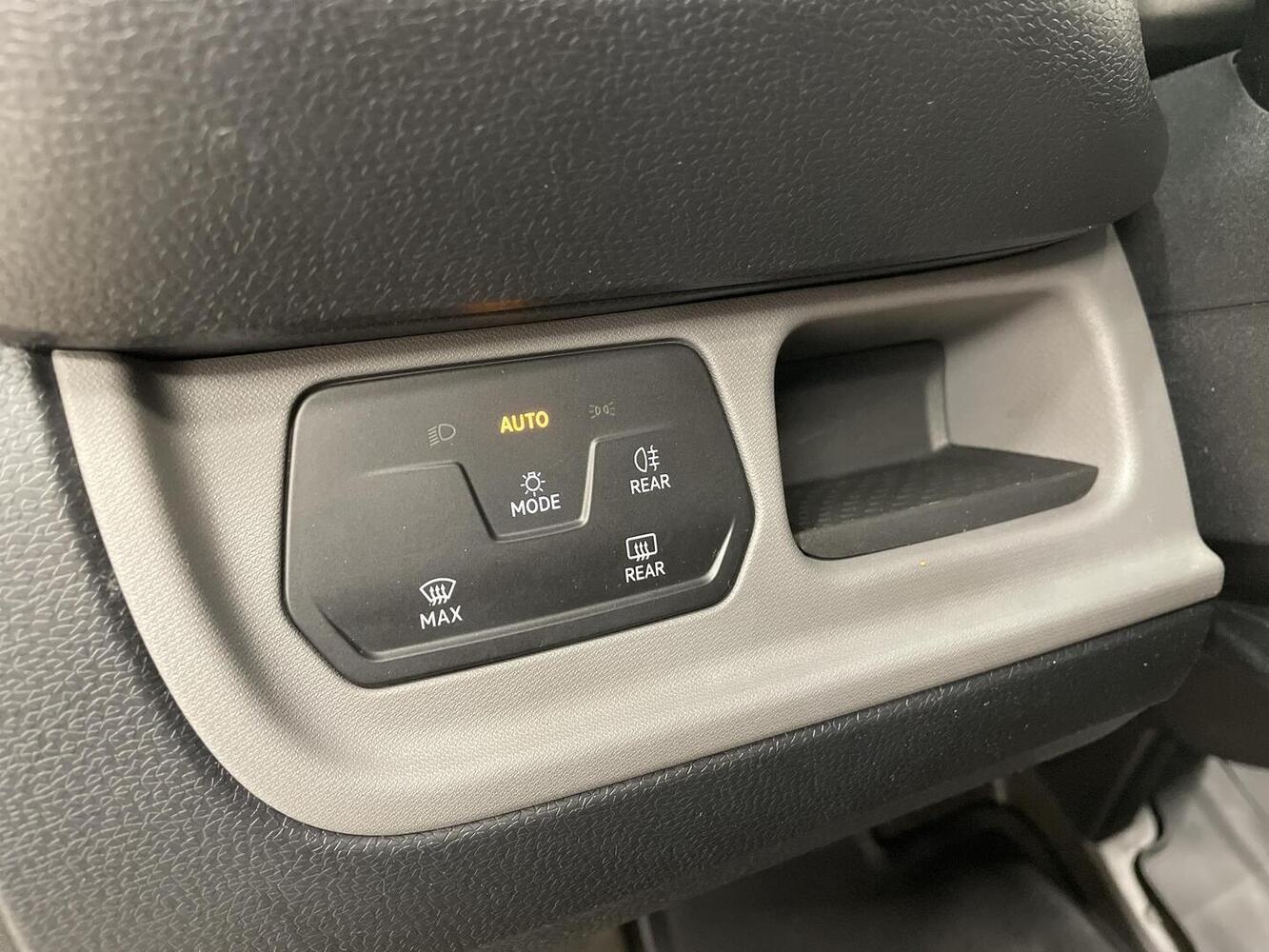 Volkswagen ID. Buzz Cargo vaihtoauto