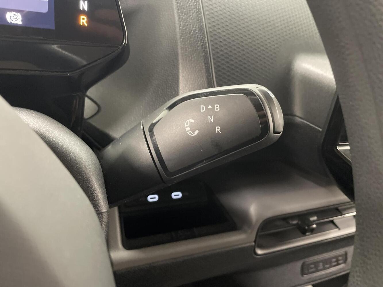Volkswagen ID. Buzz Cargo vaihtoauto