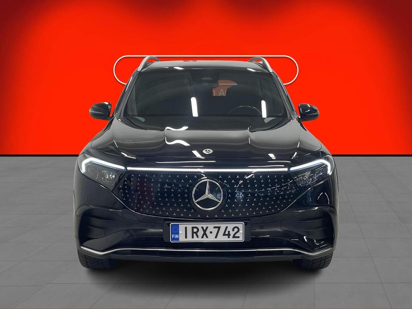 Mercedes-Benz EQB vaihtoauto