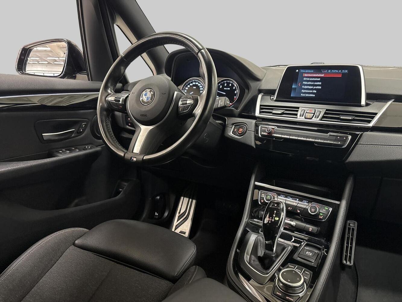 BMW 218 vaihtoauto