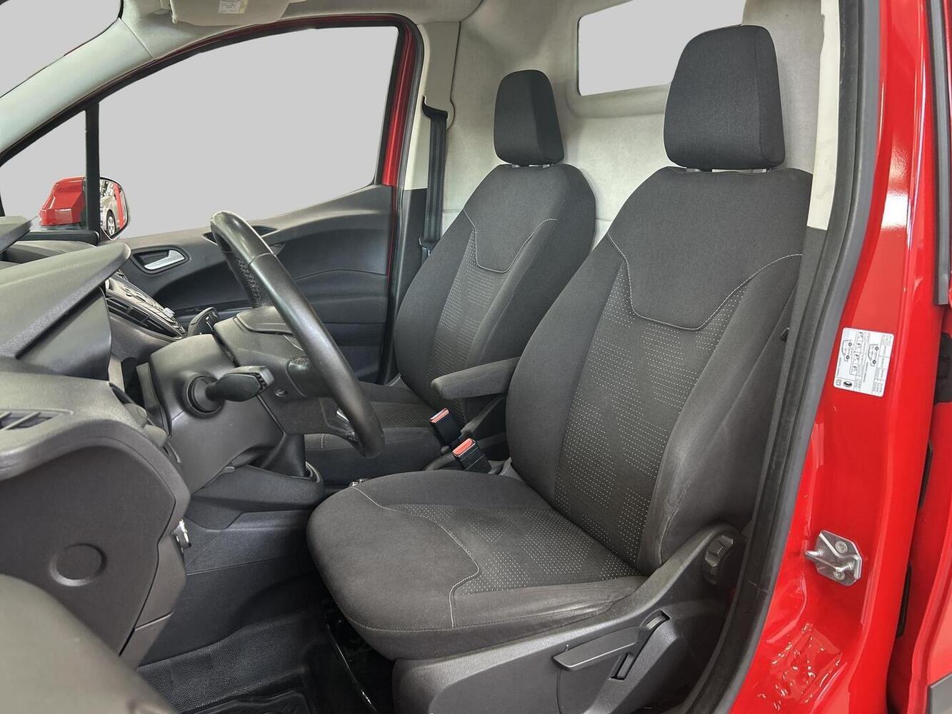 Ford Transit Courier vaihtoauto