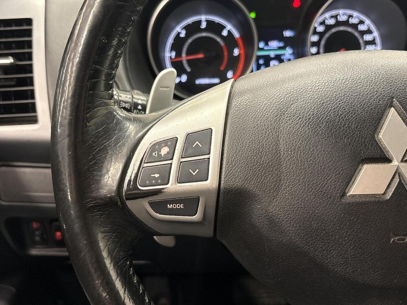 Mitsubishi Outlander vaihtoauto