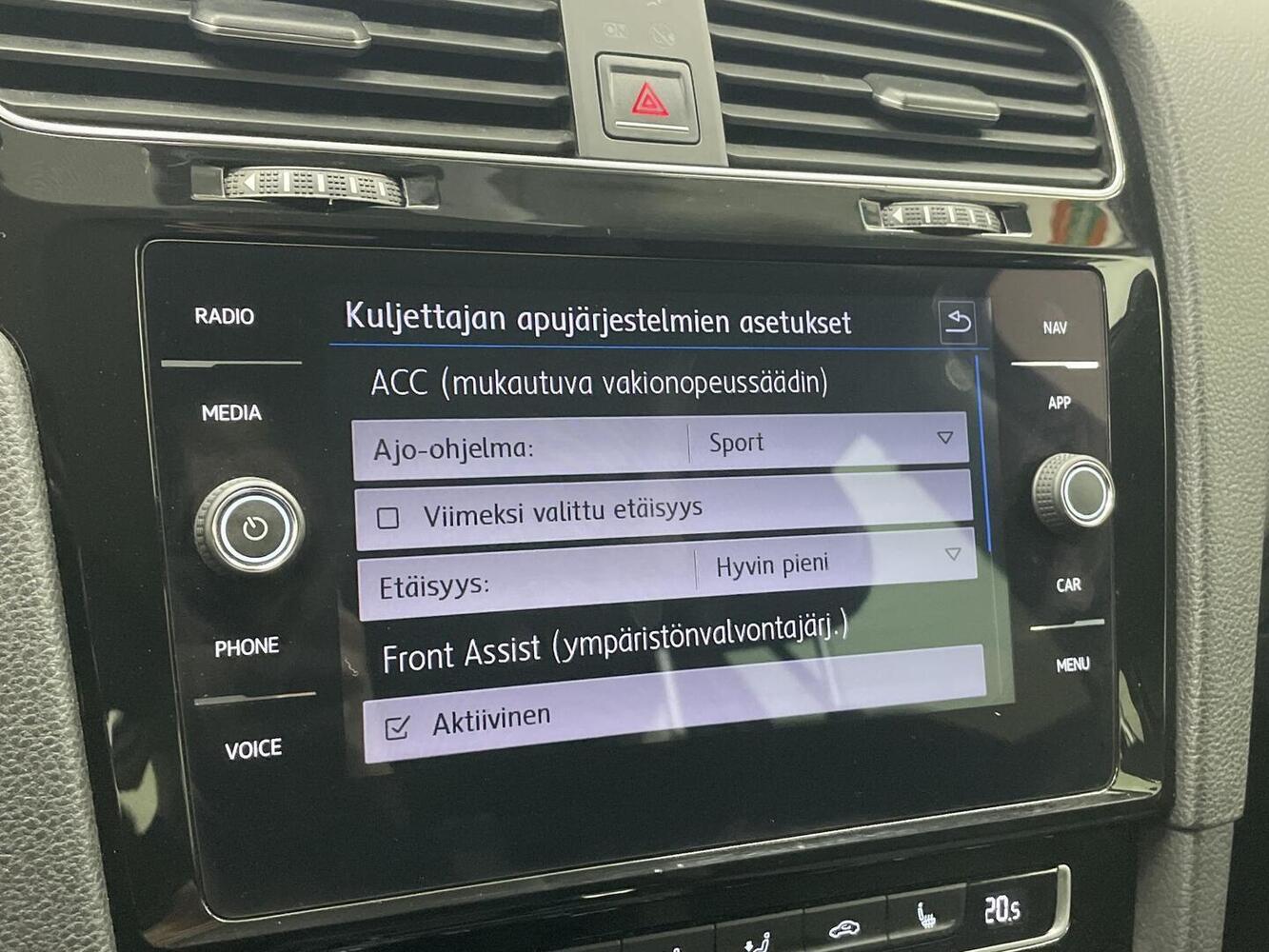 Volkswagen Golf vaihtoauto
