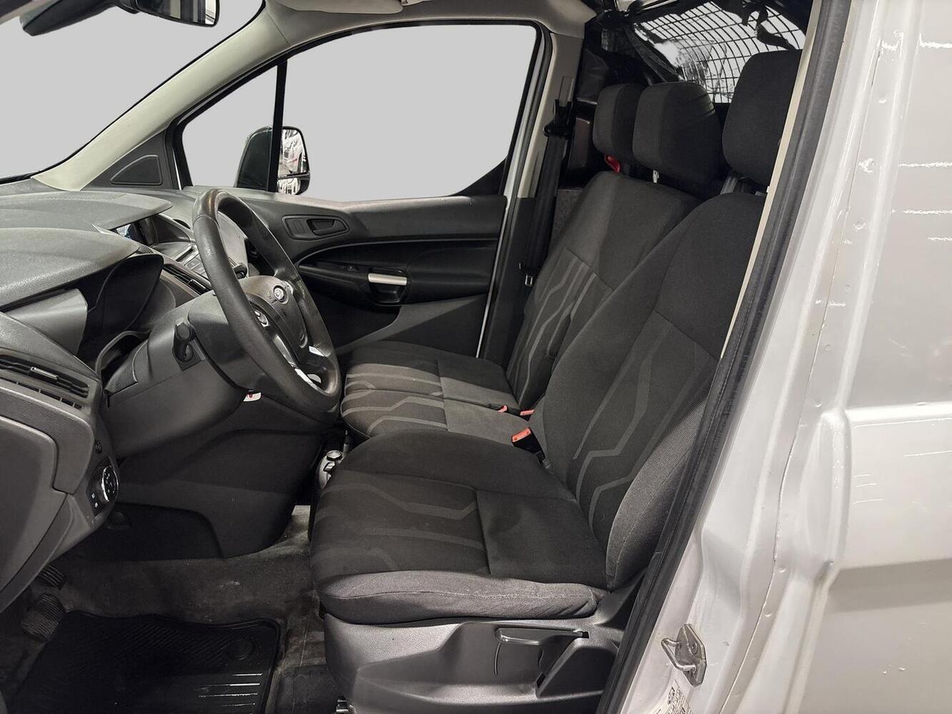 Ford Transit Connect vaihtoauto