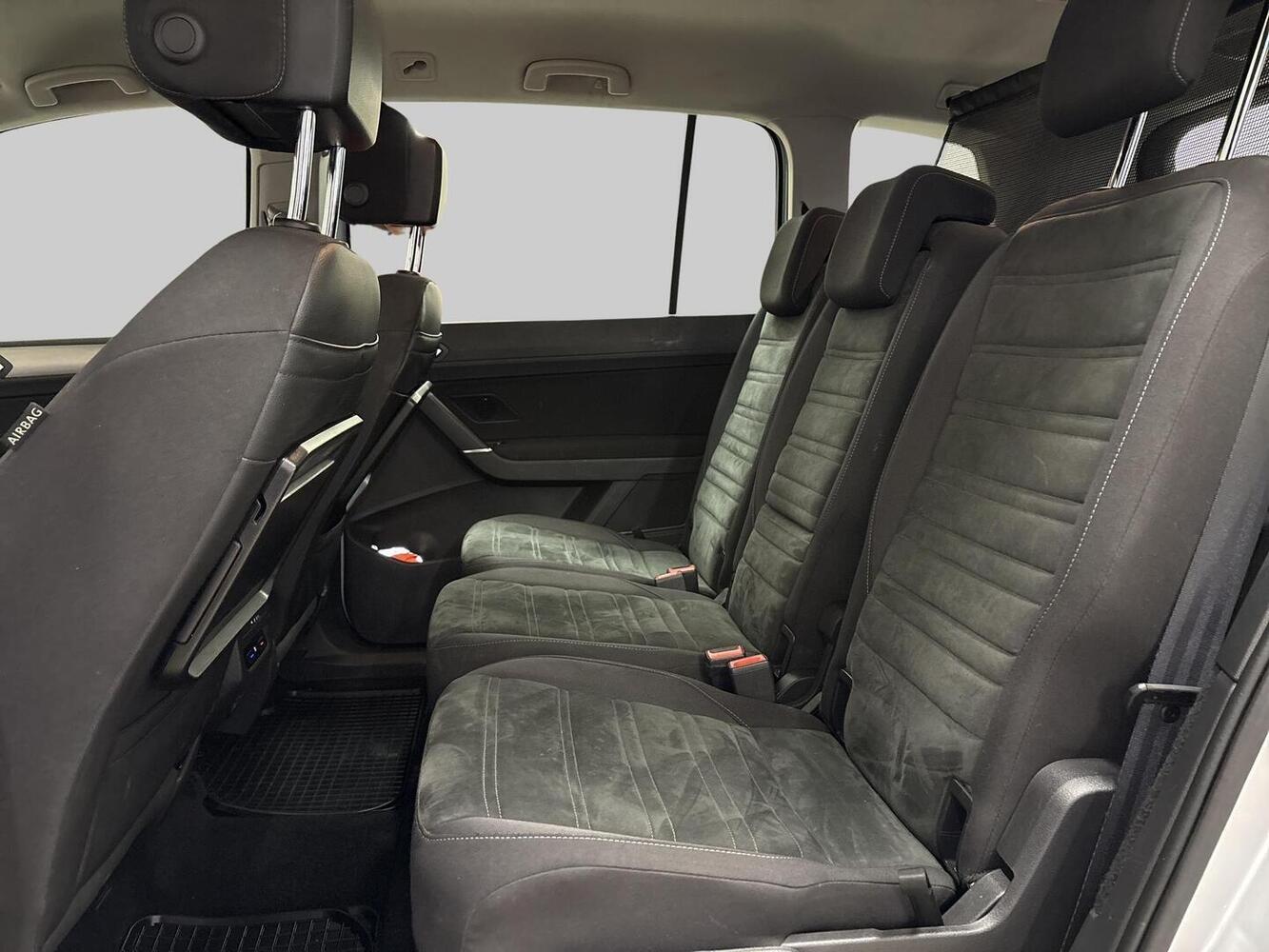 Volkswagen Touran vaihtoauto