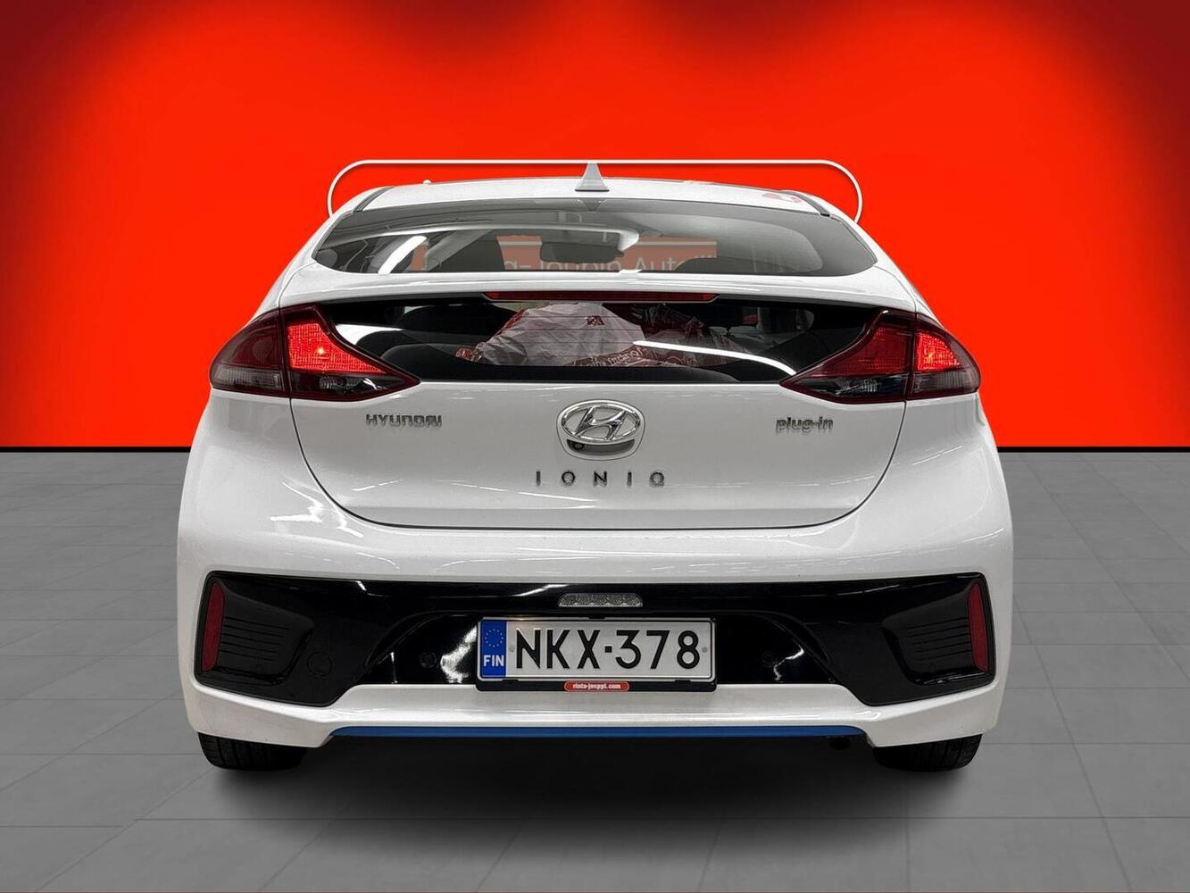 Hyundai IONIQ plug-in vaihtoauto