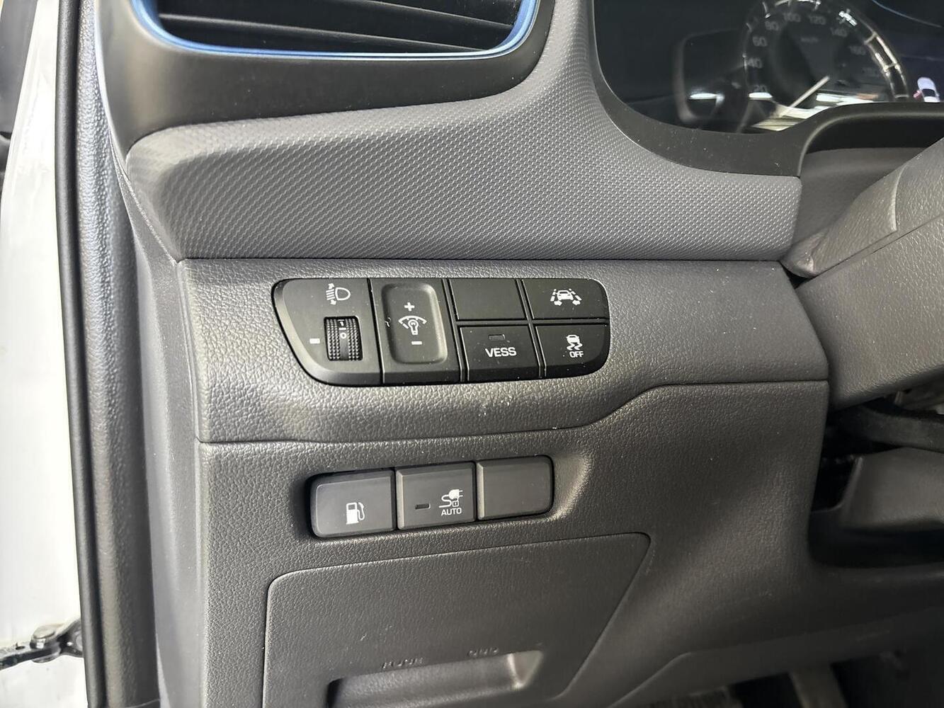 Hyundai IONIQ plug-in vaihtoauto