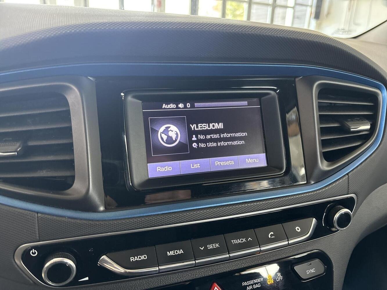 Hyundai IONIQ plug-in vaihtoauto