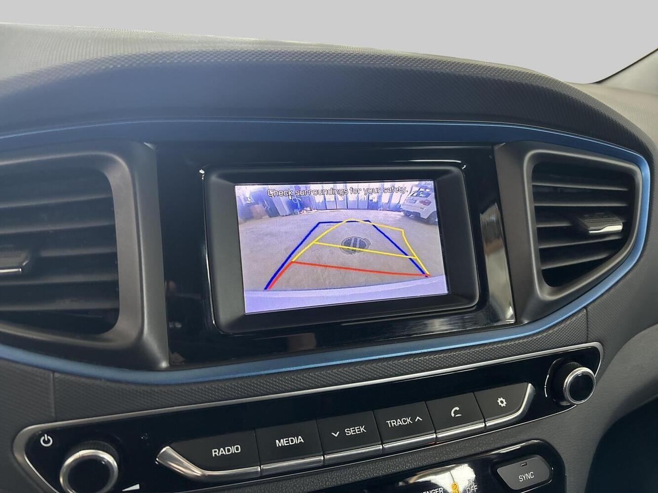 Hyundai IONIQ plug-in vaihtoauto