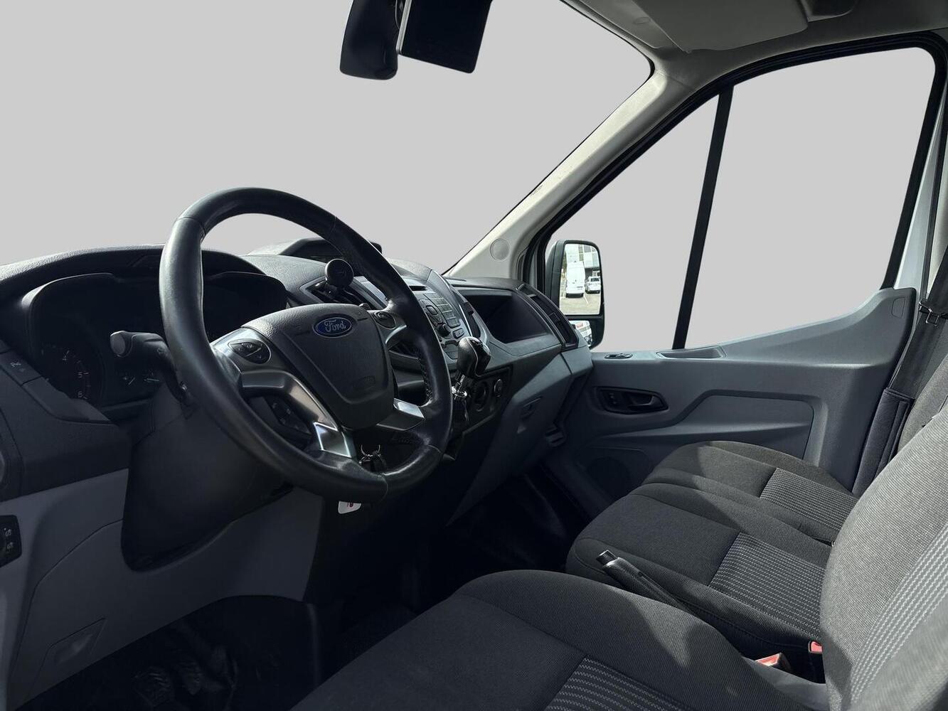 Ford Transit vaihtoauto