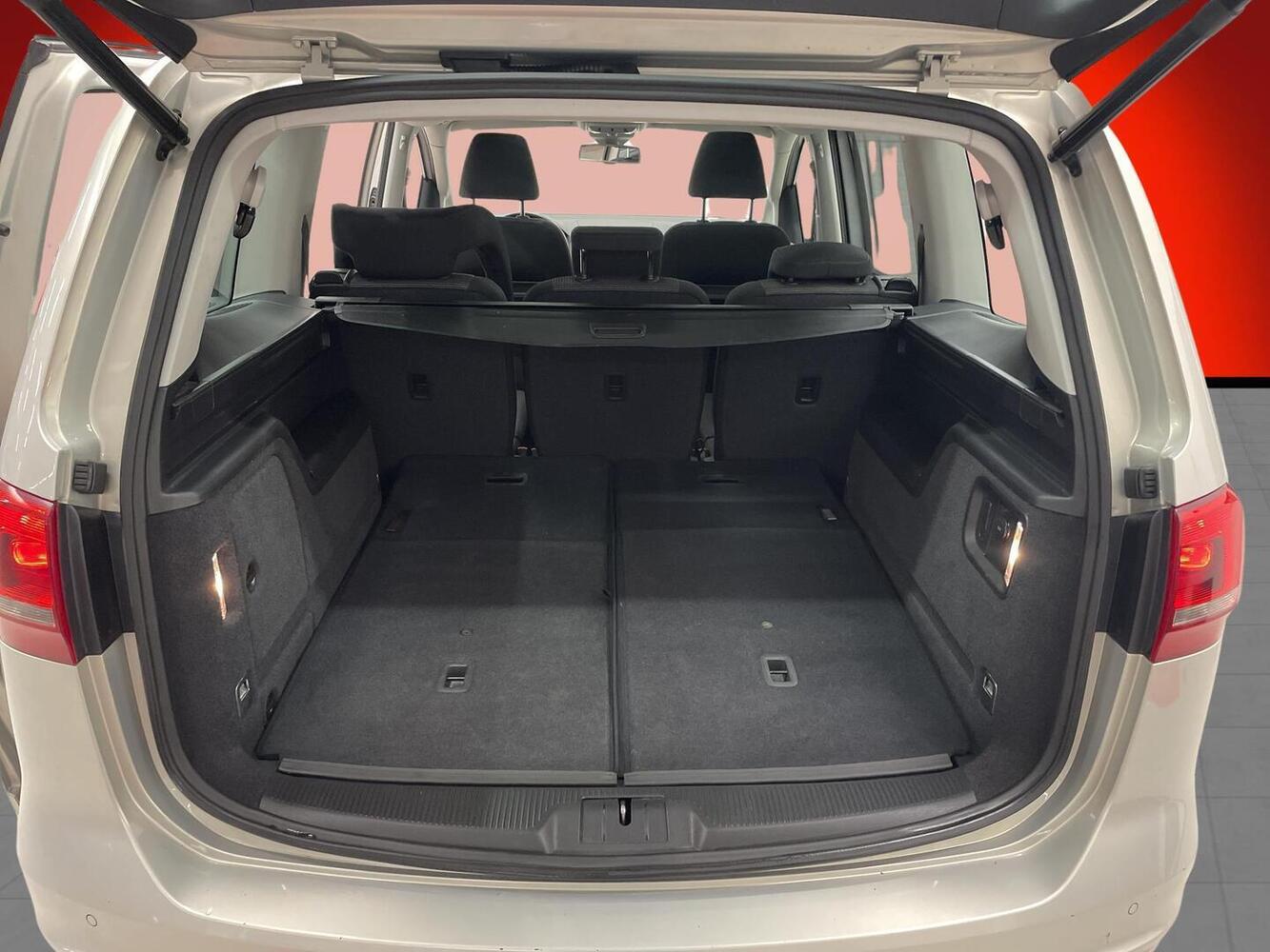 Volkswagen Sharan vaihtoauto