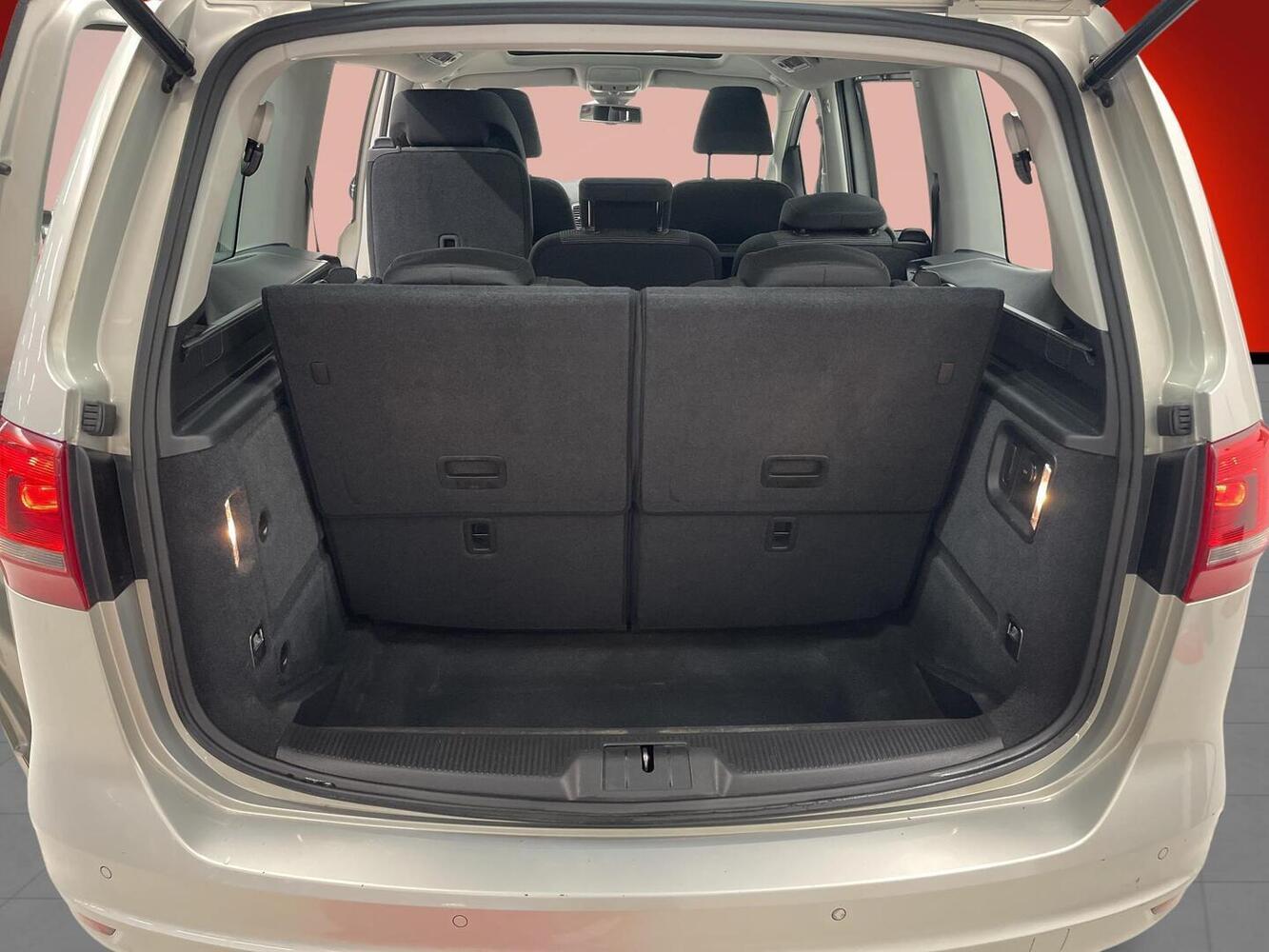 Volkswagen Sharan vaihtoauto