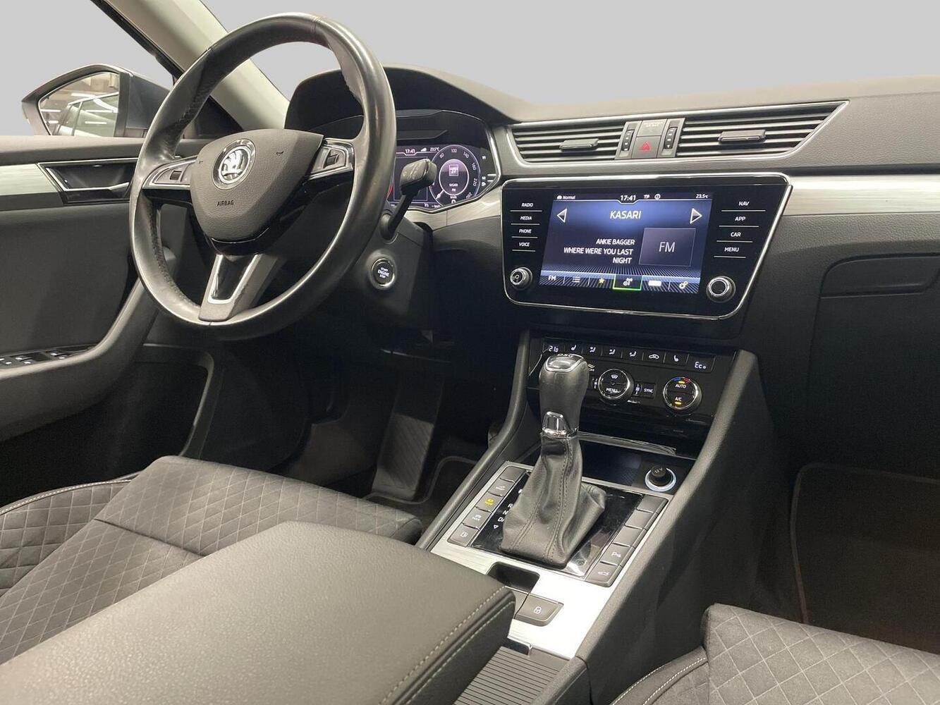 Skoda Superb vaihtoauto