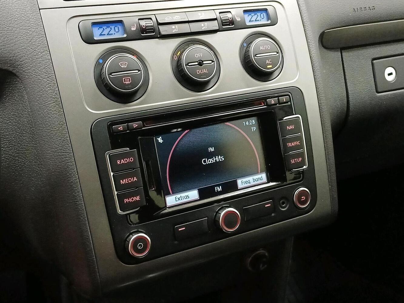 Volkswagen Touran vaihtoauto
