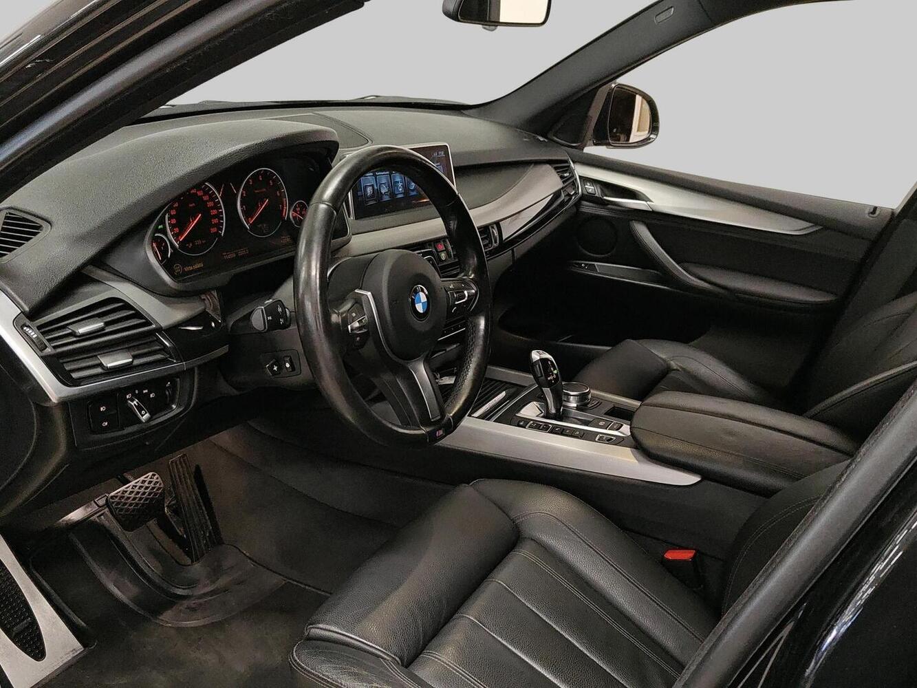 BMW X5 vaihtoauto