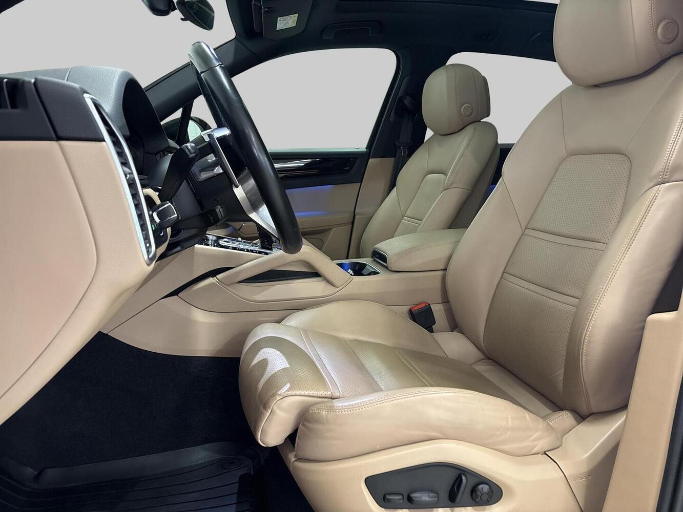 Porsche Cayenne vaihtoauto