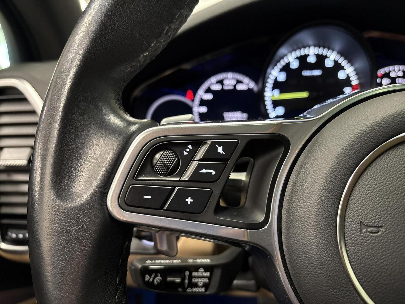 Porsche Cayenne vaihtoauto