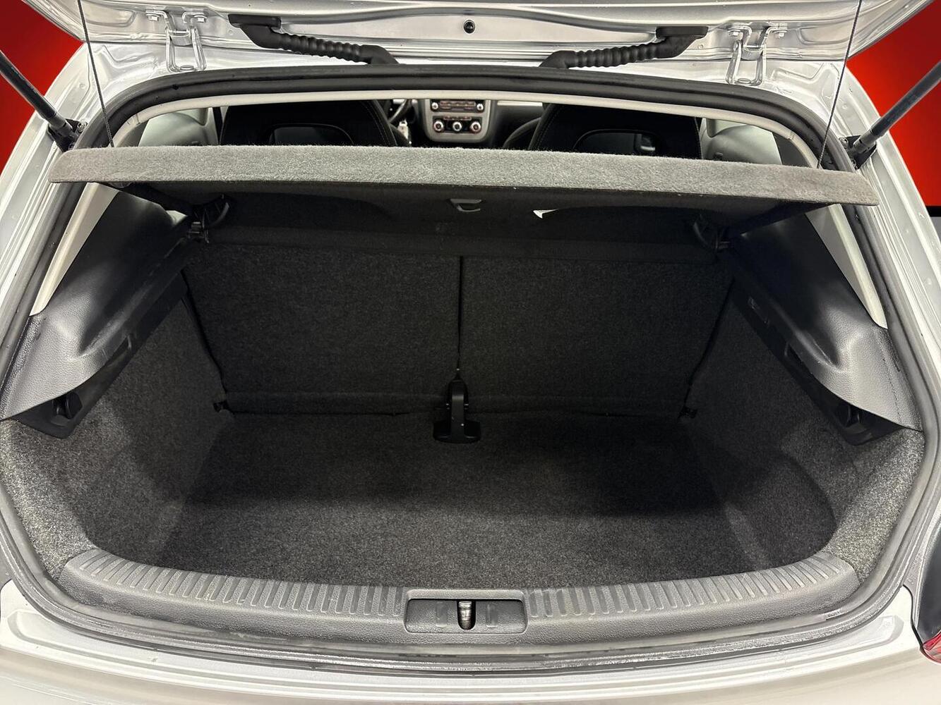 Volkswagen Scirocco vaihtoauto