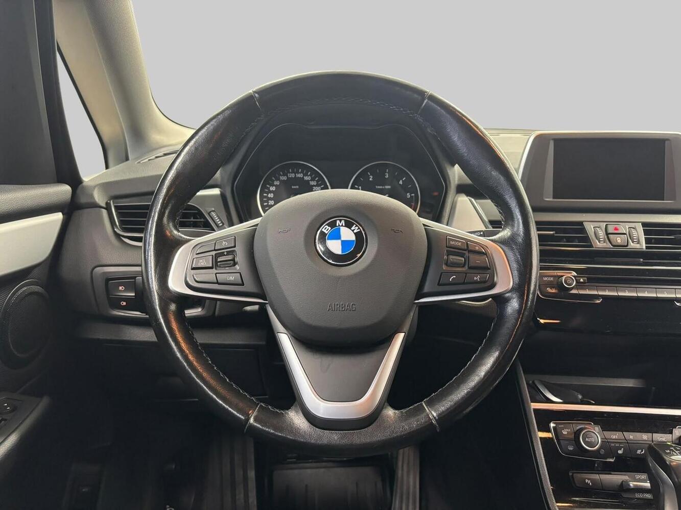 BMW 218 vaihtoauto