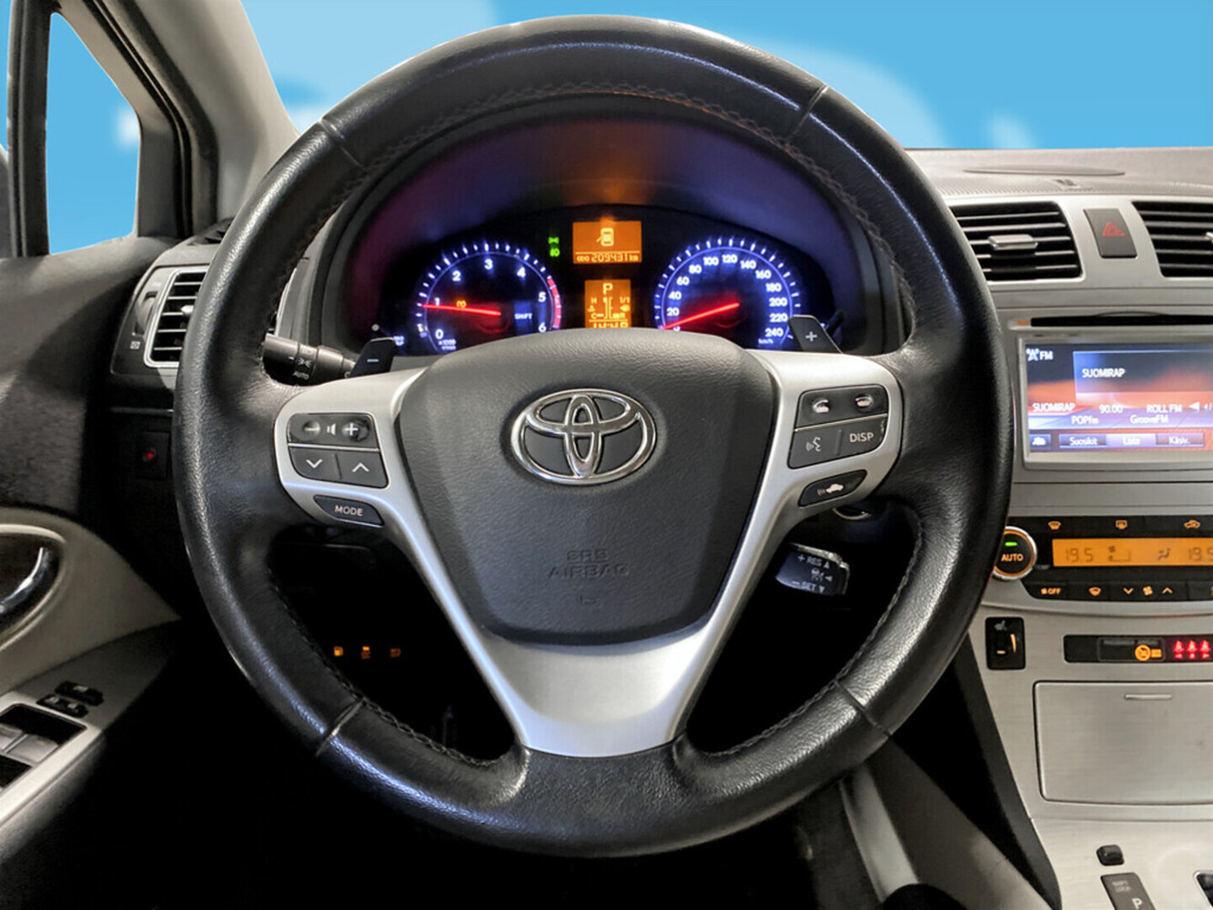 Toyota Avensis vaihtoauto