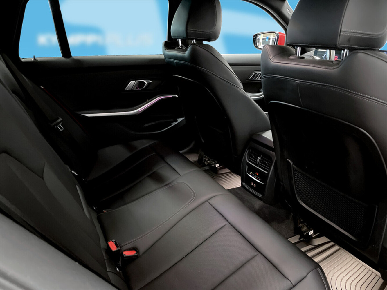 BMW 330 vaihtoauto
