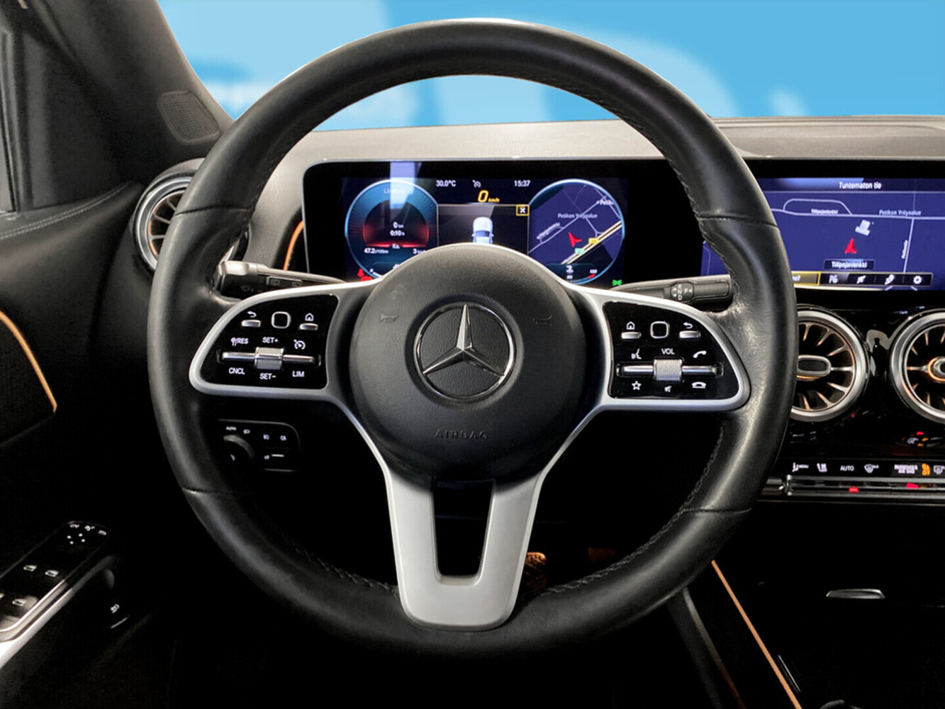 Mercedes-Benz GLB vaihtoauto