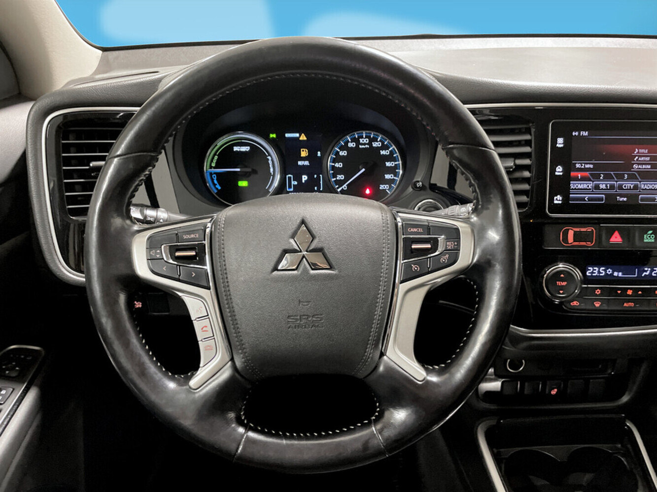 Mitsubishi Outlander PHEV vaihtoauto