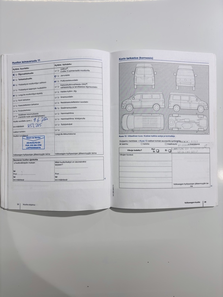 Volkswagen Caravelle vaihtoauto