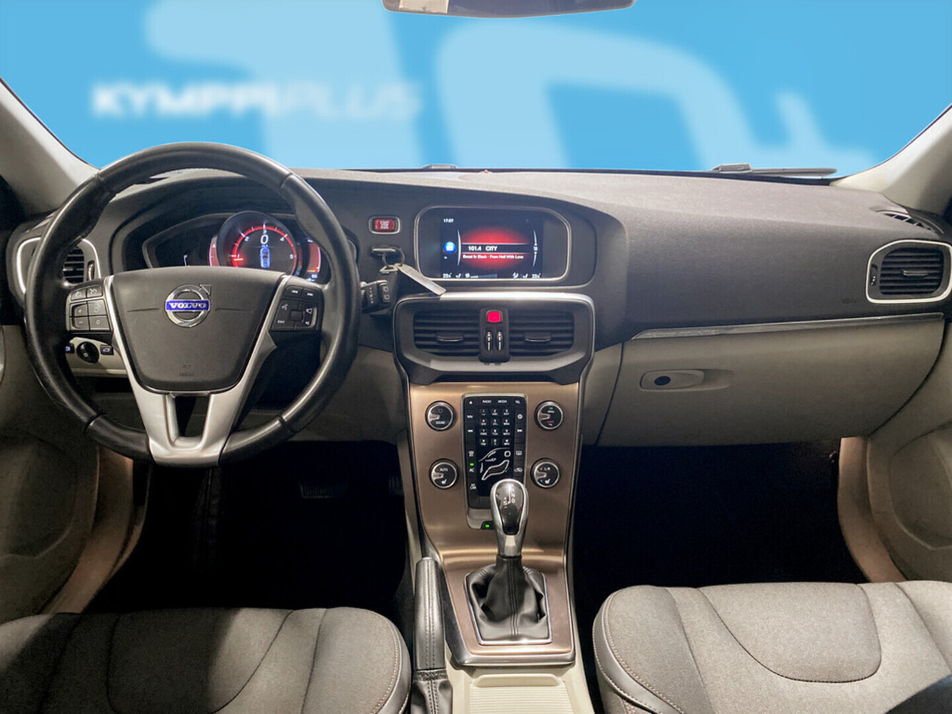 Volvo V40 Cross Country vaihtoauto