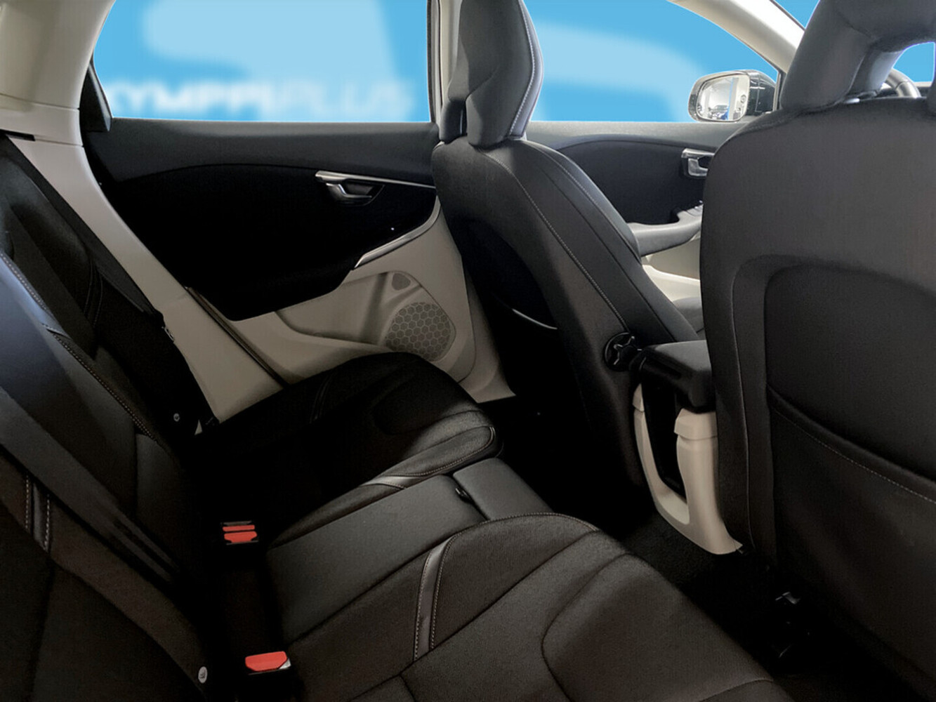 Volvo V40 Cross Country vaihtoauto