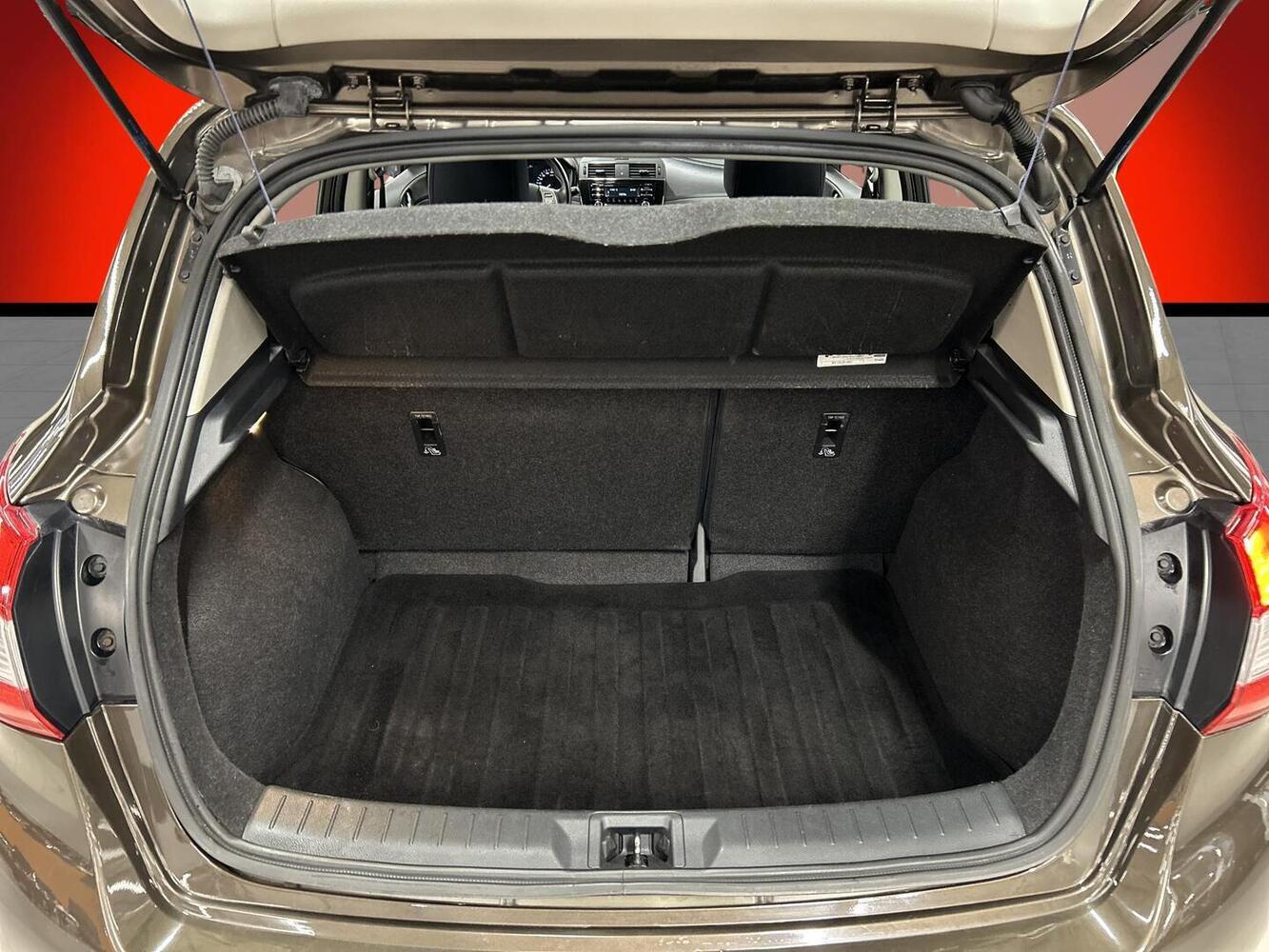 Nissan Pulsar vaihtoauto