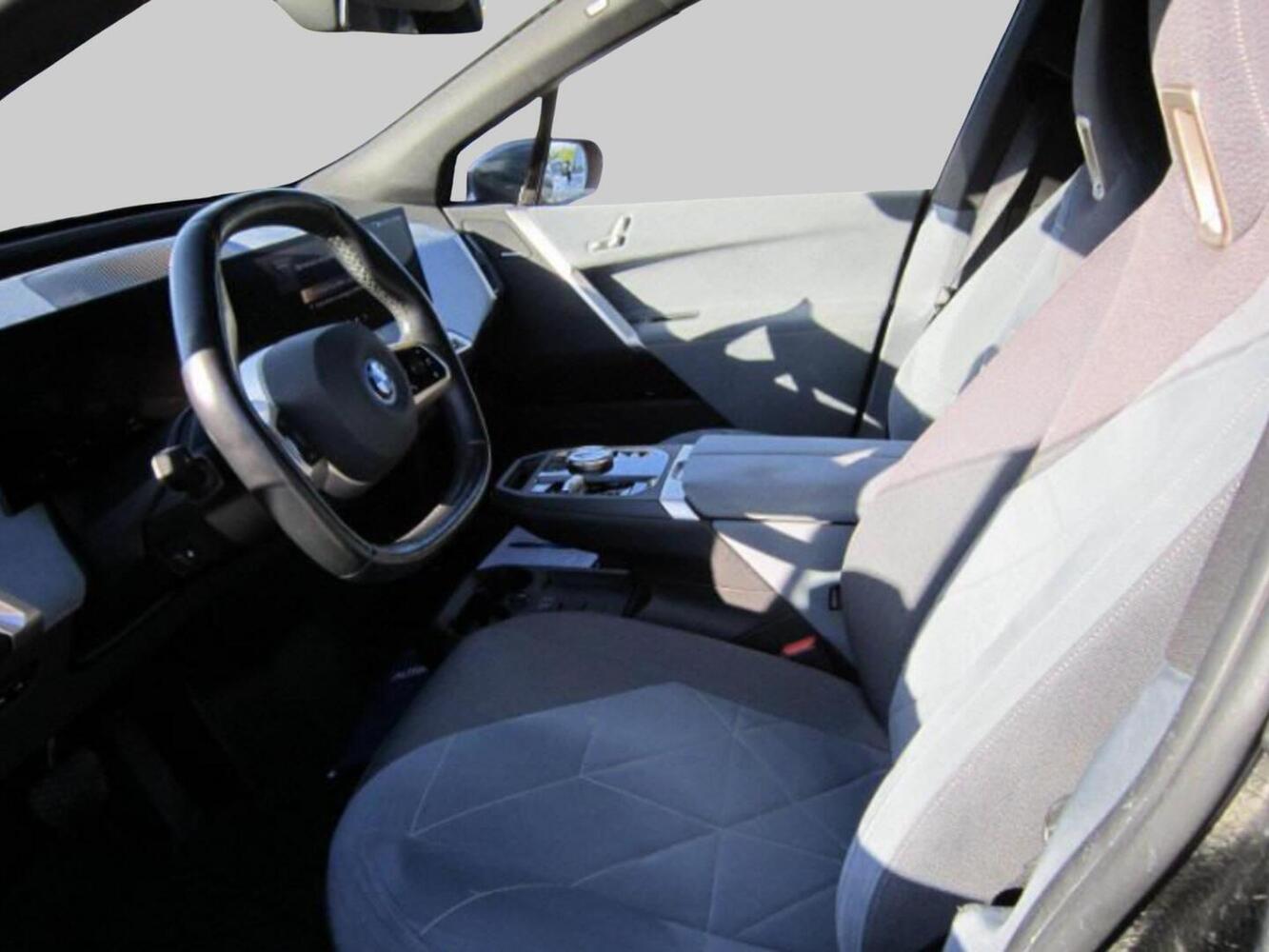 BMW iX vaihtoauto