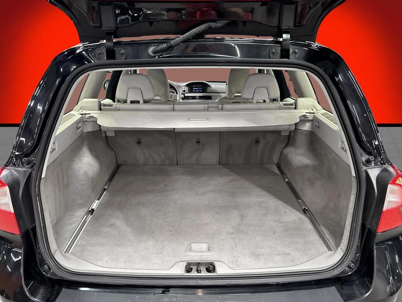 Volvo V70 vaihtoauto