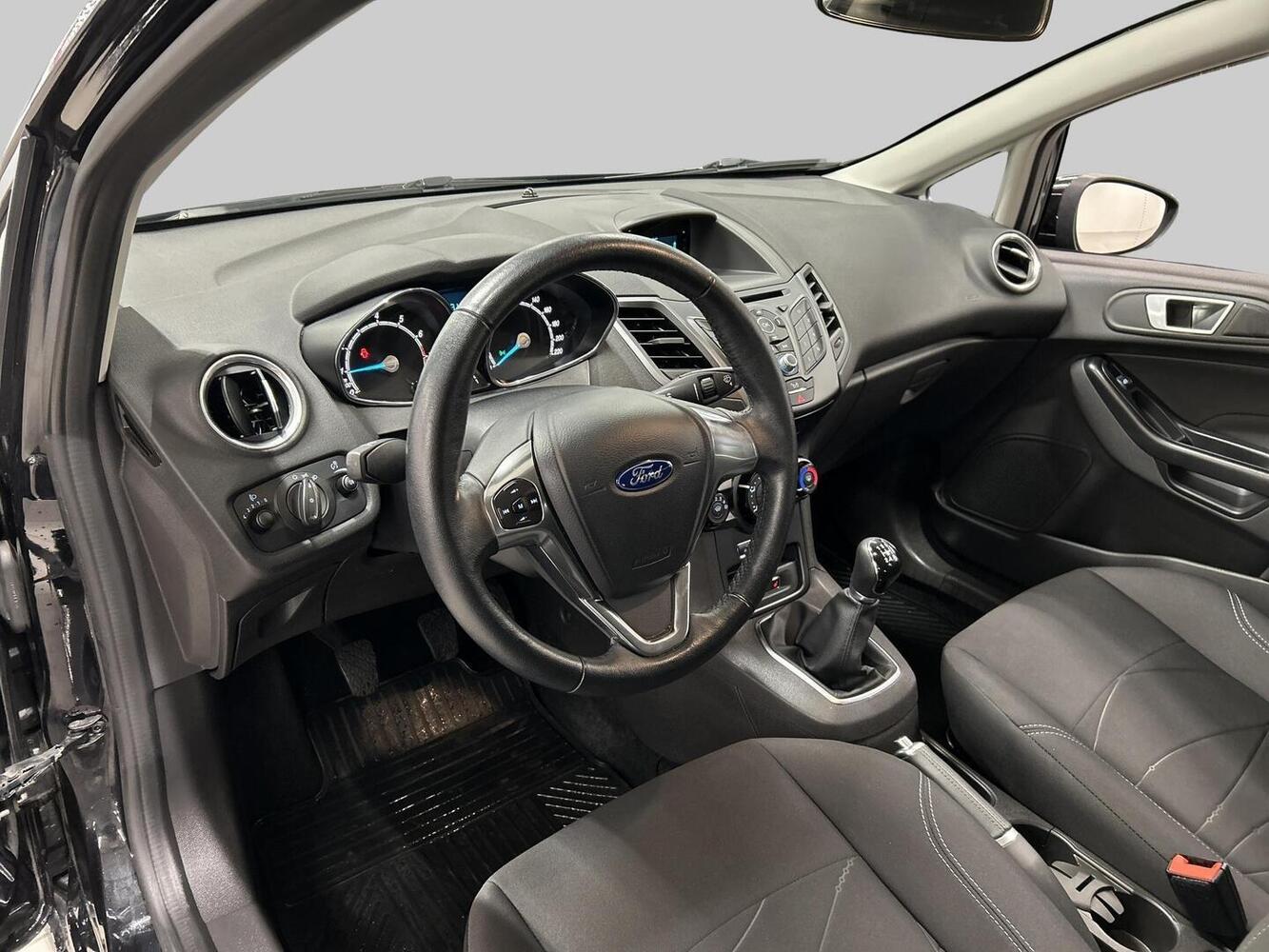 Ford Fiesta vaihtoauto