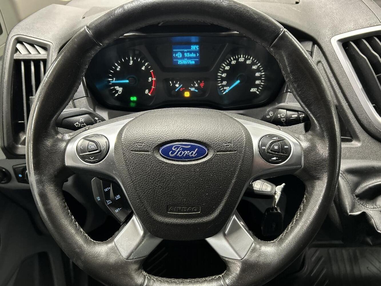 Ford Transit vaihtoauto