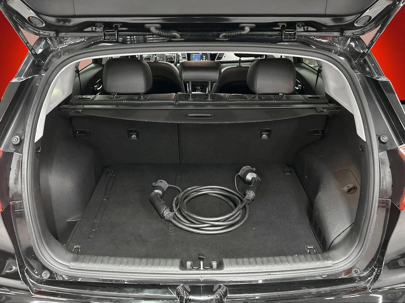 Kia Niro plug-in vaihtoauto