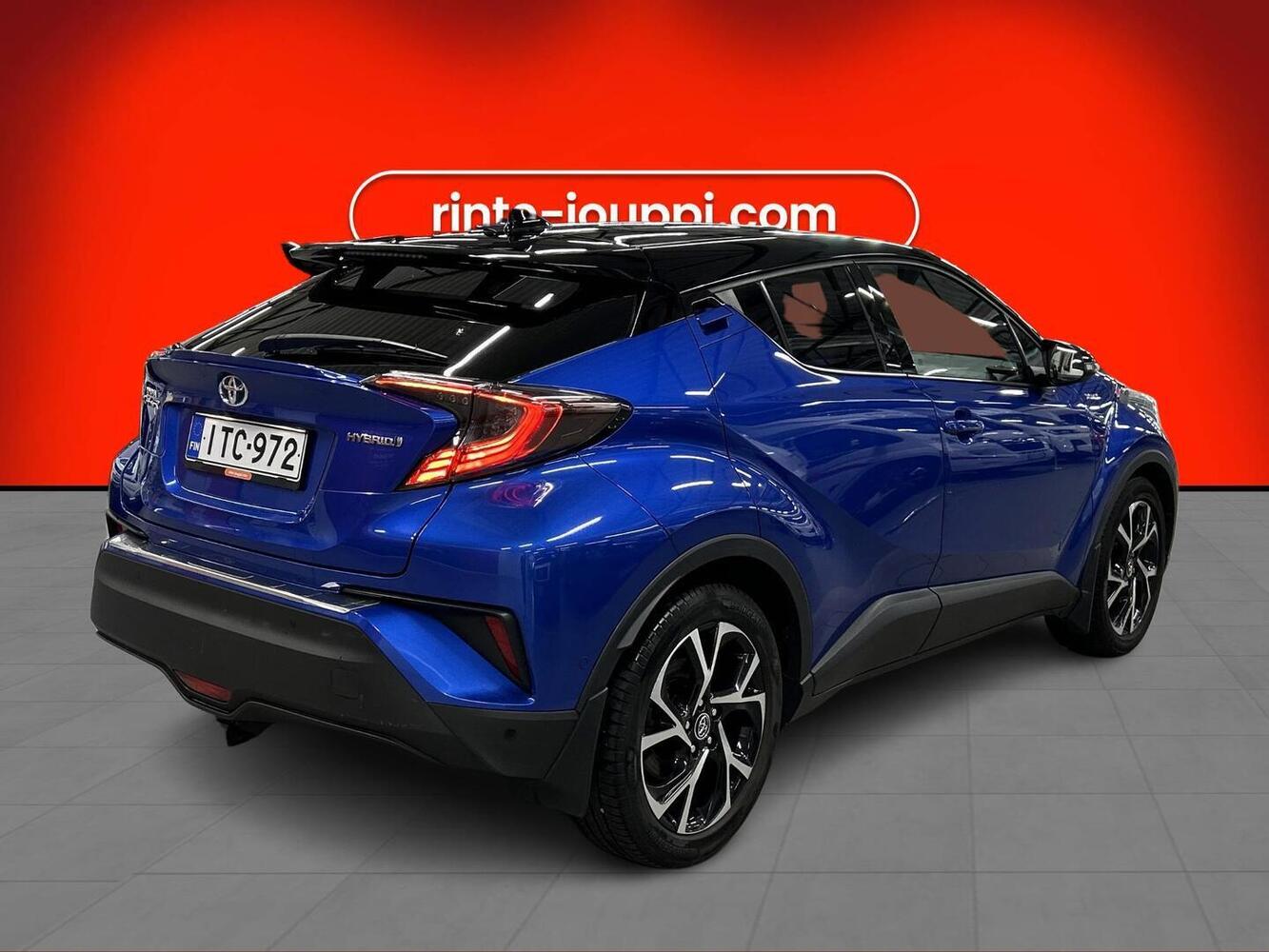 Toyota C-HR vaihtoauto