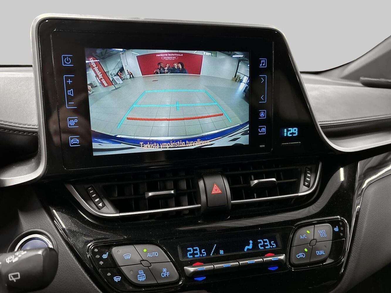 Toyota C-HR vaihtoauto
