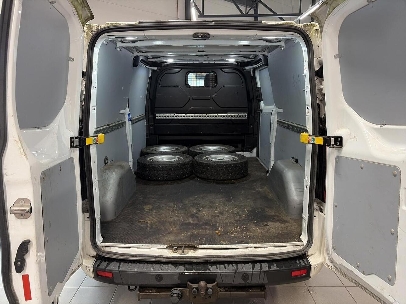 Ford Transit Custom vaihtoauto