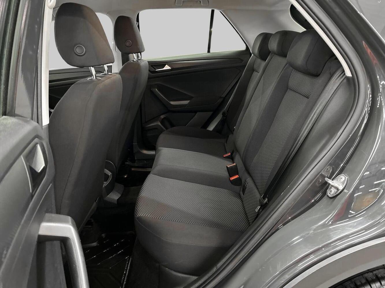 Volkswagen T-Roc vaihtoauto