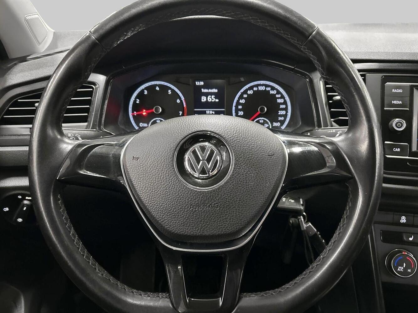 Volkswagen T-Roc vaihtoauto
