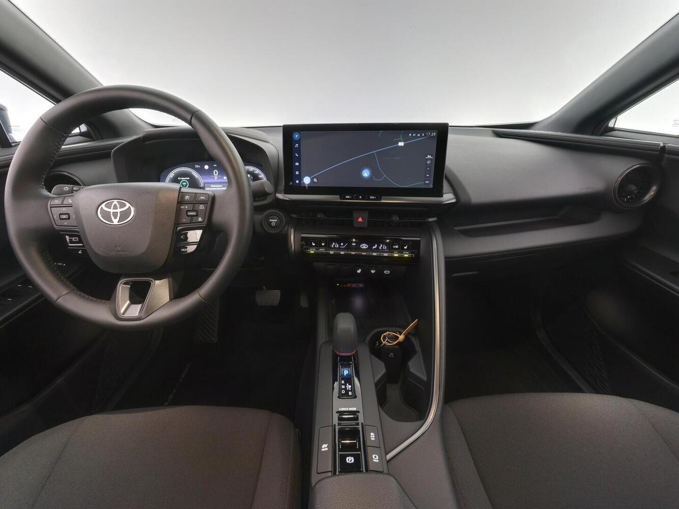 Toyota C-HR vaihtoauto