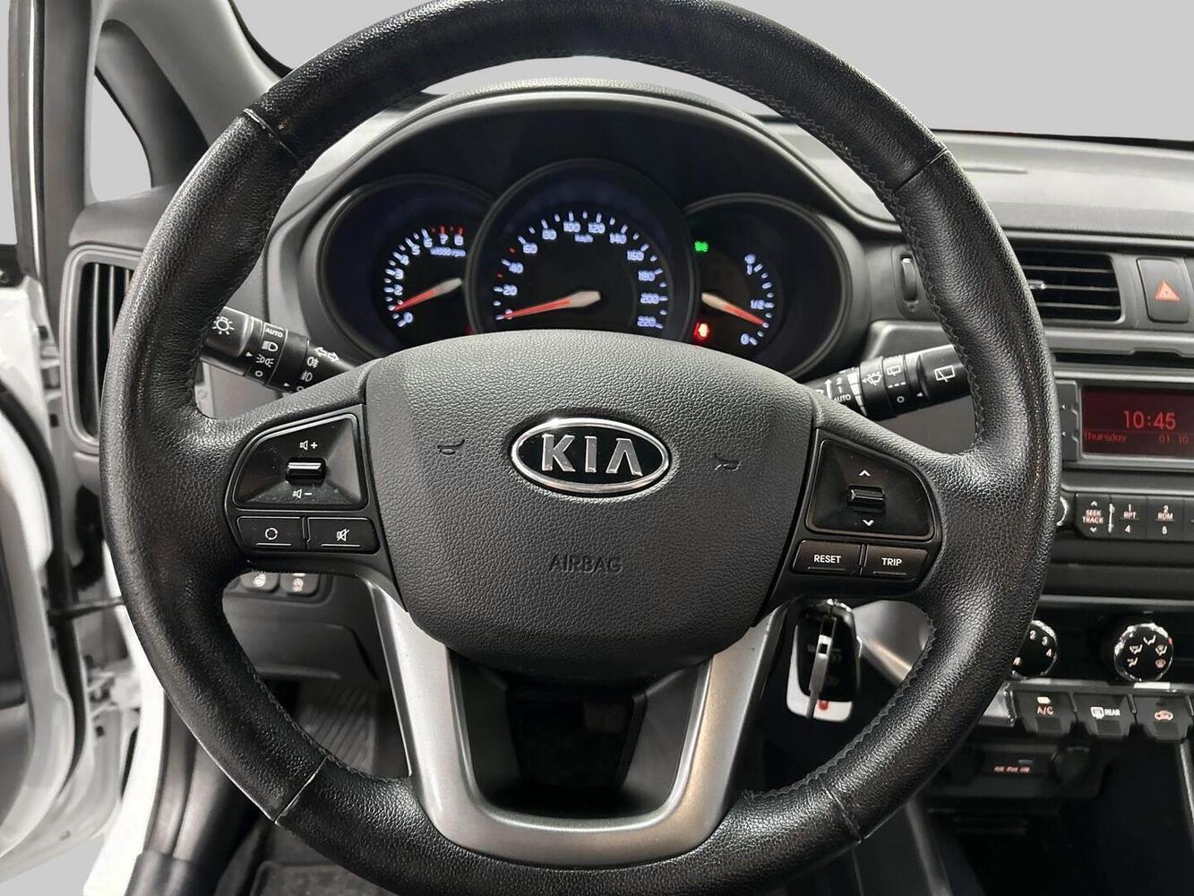 Kia Rio vaihtoauto