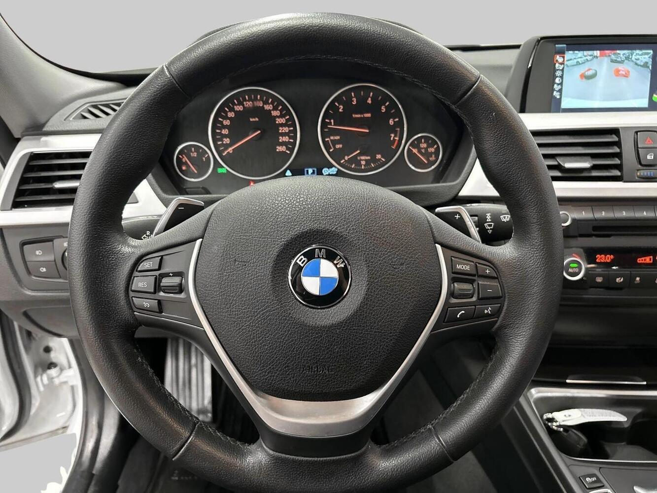BMW 320 vaihtoauto
