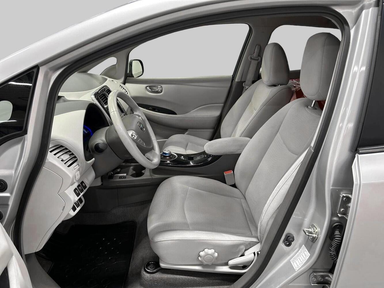 Nissan Leaf vaihtoauto