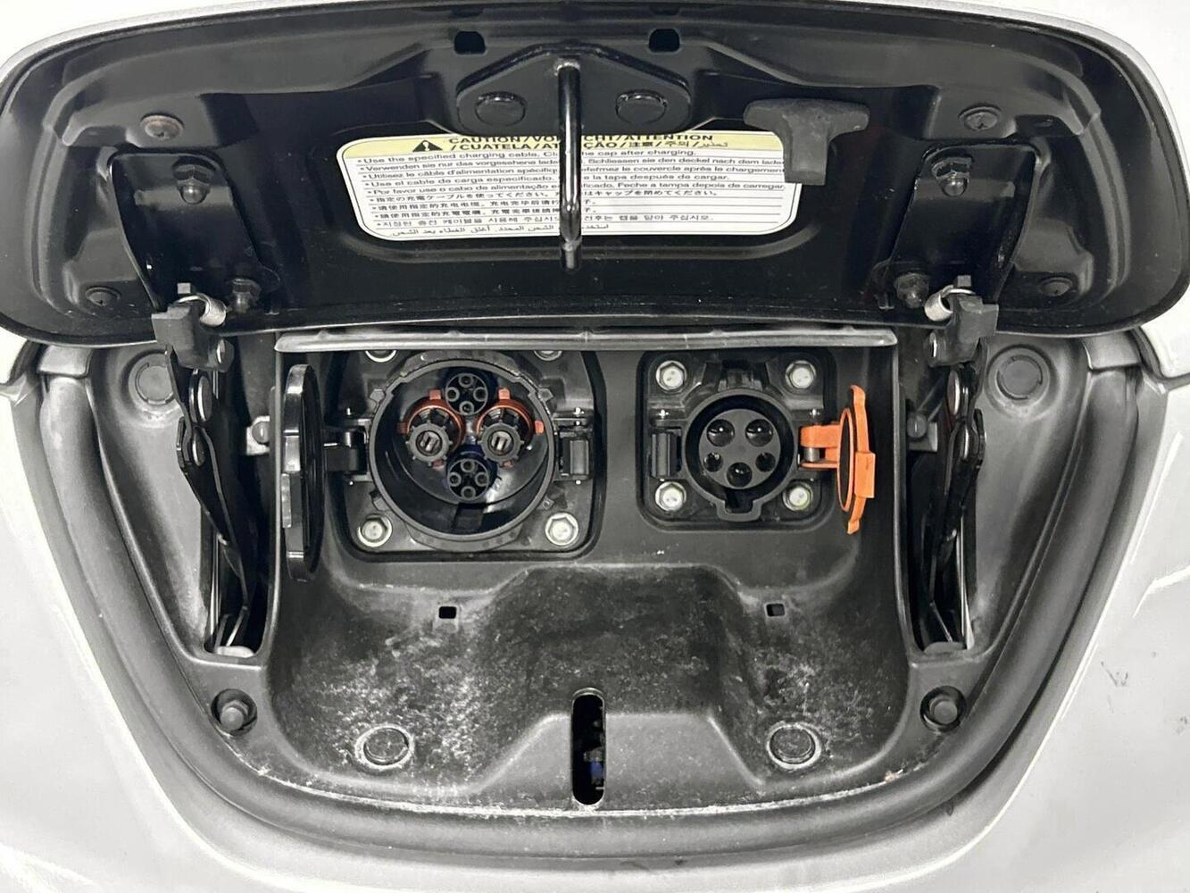 Nissan Leaf vaihtoauto